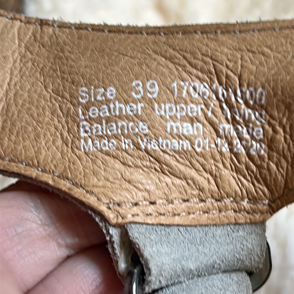 Dansko Taylin Burnished Suede Wedge Sandals Taupe Size 39 - Picture 11 of 12